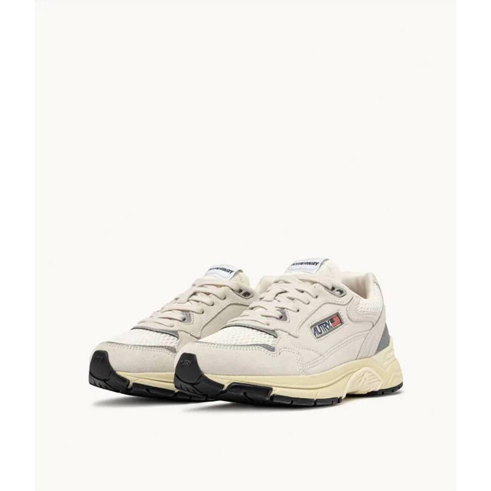 NEW AUTRY women's hyperway sneaker in white/silver